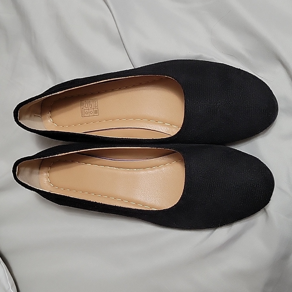 Womens Flats Size 8